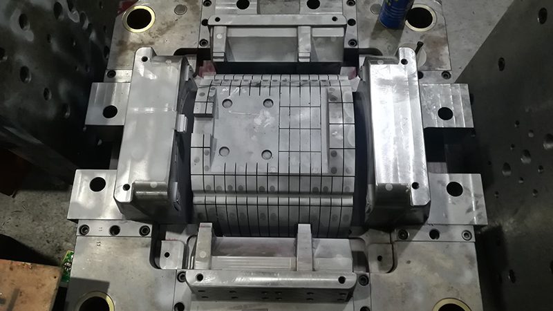 模具配件定制保养方案：如何延长使用寿命，保障生产效率