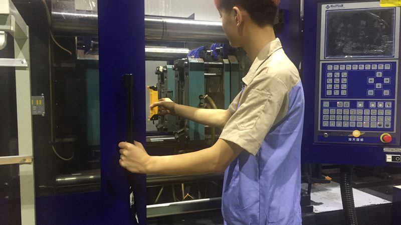 汽车模具行业：现状与未来展望