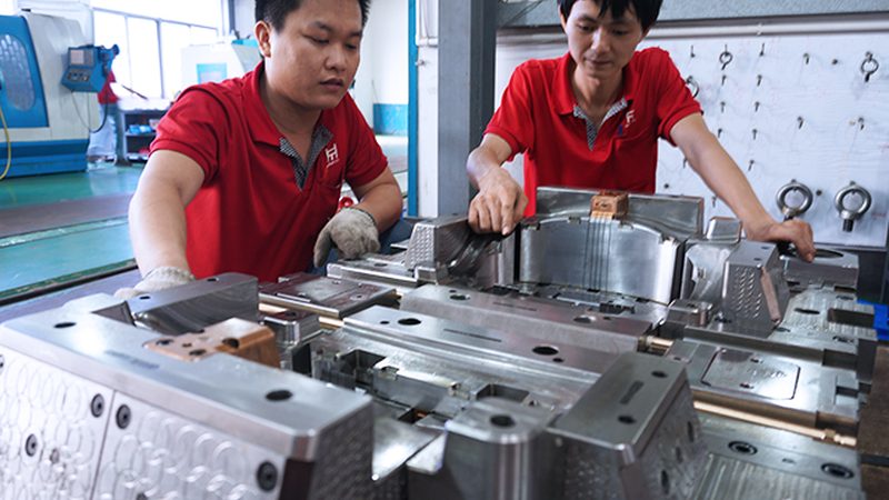 精密模具设计：技术参数解析与关键要点