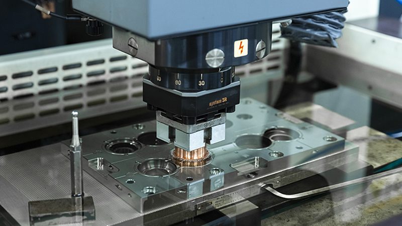 工业厚片吸塑模具定制：关键工艺与选型要点**